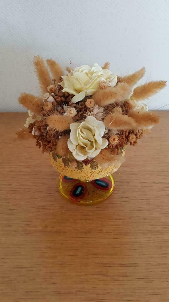 bloemstukje gedroogde bloemen