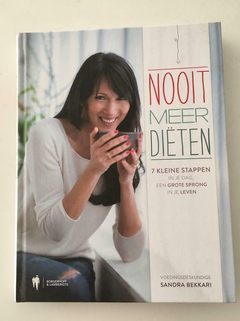 Nooit meer diëten Boek 1 Sandra Bekari, Ophalen, Zo goed als nieuw