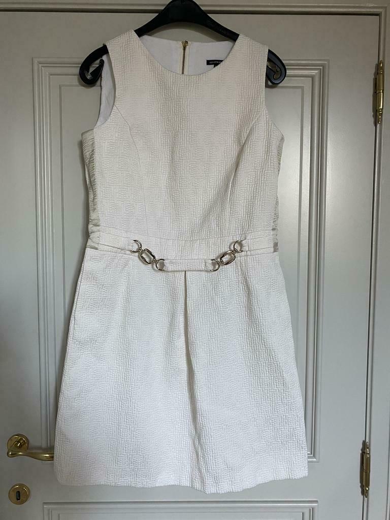 Crèmekleurige jurk Caroline Biss 38, Caroline Biss, Ophalen of Verzenden, Zo goed als nieuw, Maat 38/40 (M)