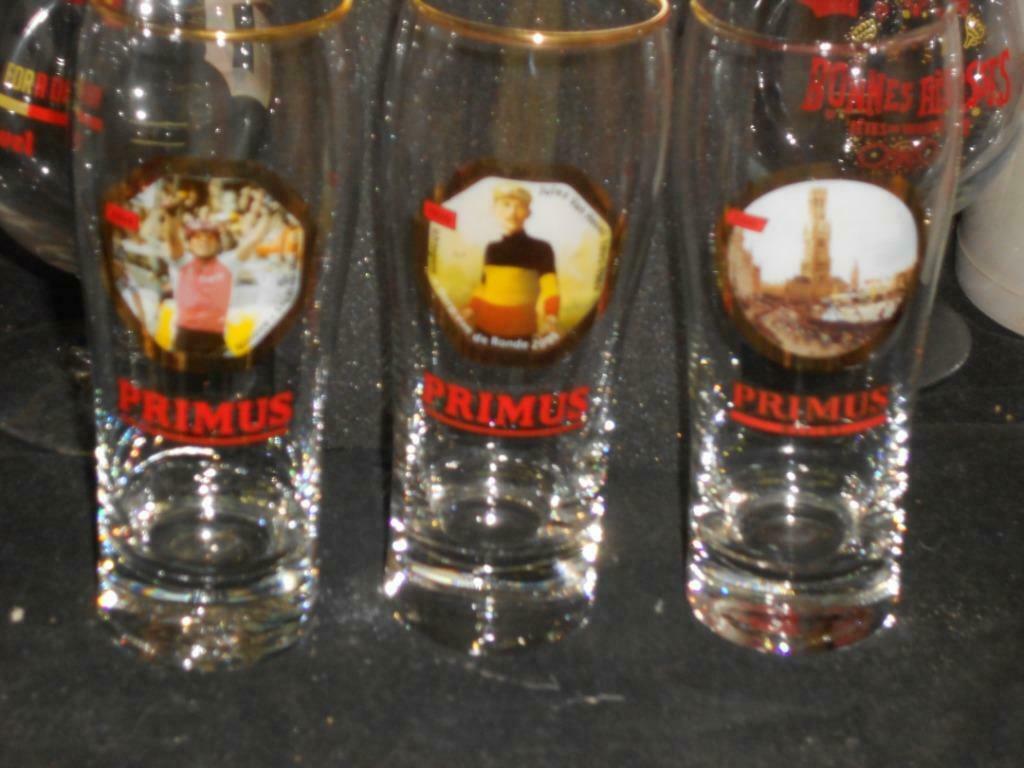 Bierglazen.10 Jaar Bollekesfeetsen.De Koninck.Antwerpen.D112, Verzamelen, Biermerken, Ophalen of Verzenden, Zo goed als nieuw