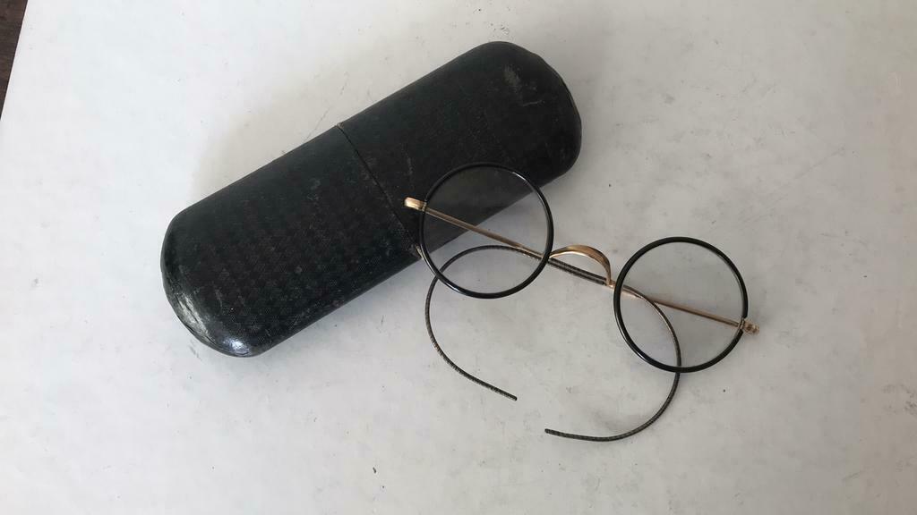 Antiek gouden brilletje met doosje, Antiek en Kunst, Ophalen of Verzenden