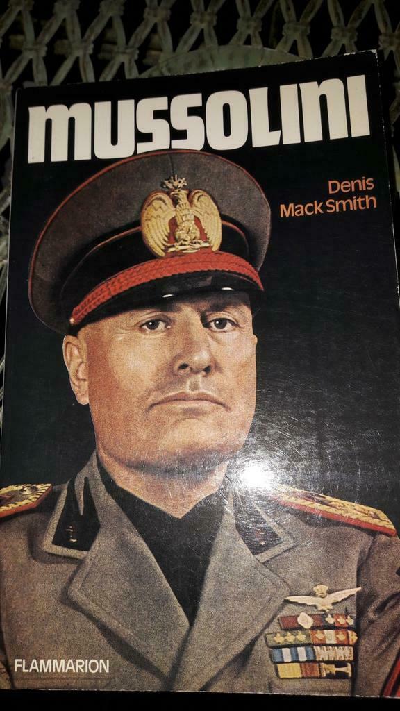 Livre Mussolini, Collections, Enlèvement ou Envoi, Autres, Livre ou Revue