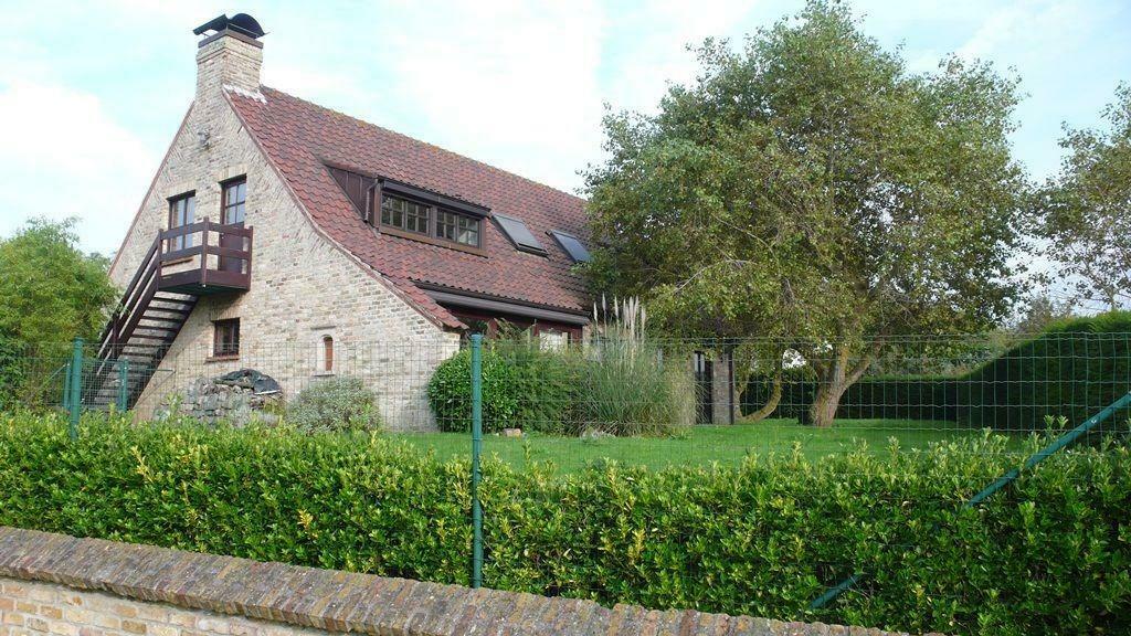 DE VLIER -  VAKANTIE   AAN   ZEE   11 volwassenen