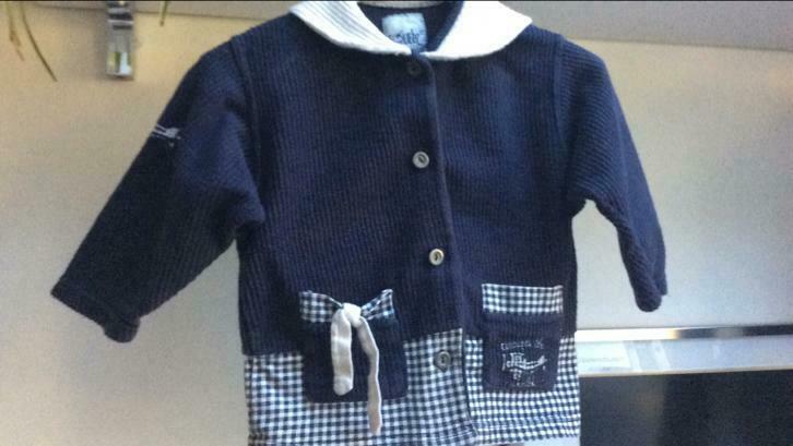 Schattige cardigan. Folieke. 92., Meisje, Trui of Vest, Ophalen of Verzenden, Zo goed als nieuw