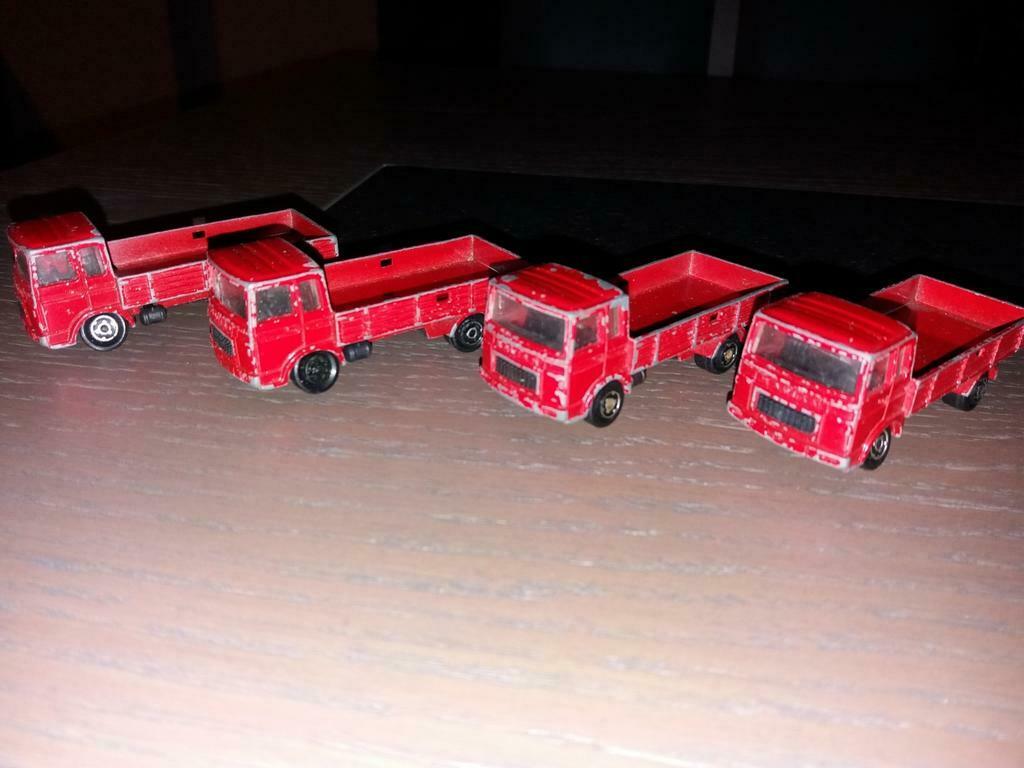 Majorette Saviem 4 stuks 1/100, Hobby en Vrije tijd, Modelauto's | 1:50, Ophalen of Verzenden, Gebruikt