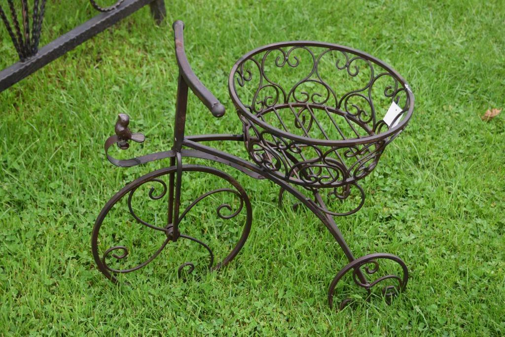 Support plantes en fer forgé patiné(tricycle), Jardin & Terrasse, Neuf, Enlèvement ou Envoi, Intérieur, 30 à 60 cm