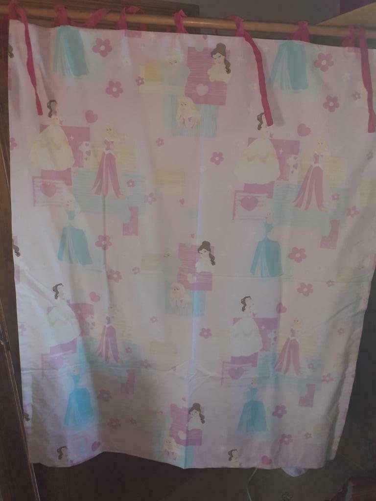 tentures chambre enfant - PRINCESSES, Maison & Meubles, Ameublement | Rideaux & Stores à lamelles, Utilisé, 150 à 200 cm, 100 à 150 cm