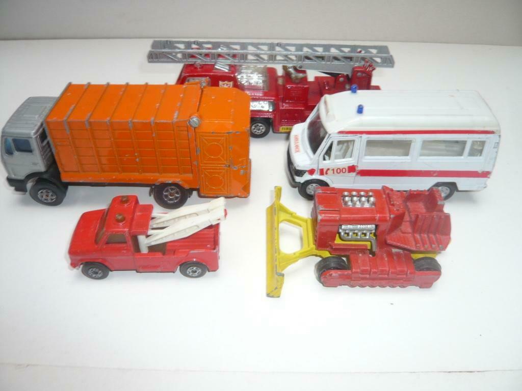 5 véhicules utilitaires Poubelle, pompier..., Enlèvement ou Envoi, Utilisé