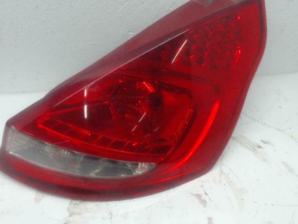 feu arriere  droit  ford fiesta  6, Enlèvement, Ford