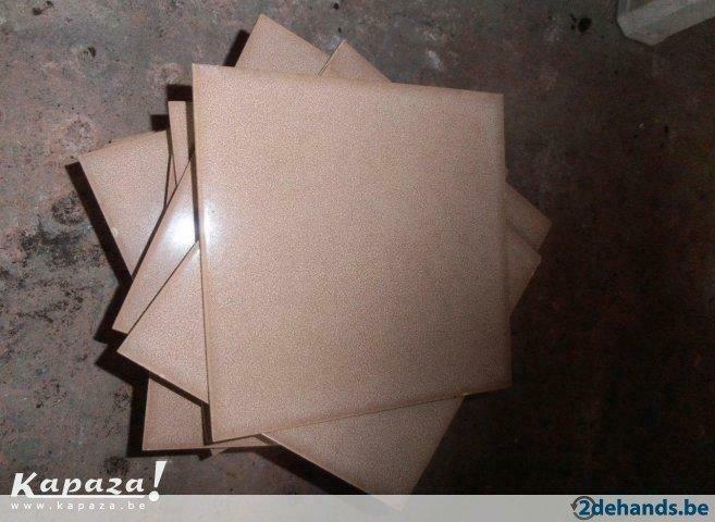 17 vierkante tegeltjes 15 x 15 cm, Doe-het-zelf en Bouw, Tegels, Ophalen, Gebruikt, Wandtegels