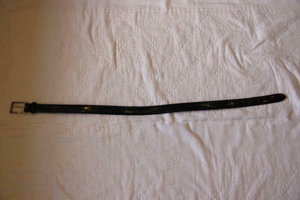 Ceinture en laque noire 'Donaldson', Longueur: 75 cm,, Vêtements | Femmes, Enlèvement ou Envoi, Porté, Ceinture taille, 3 à 5 cm