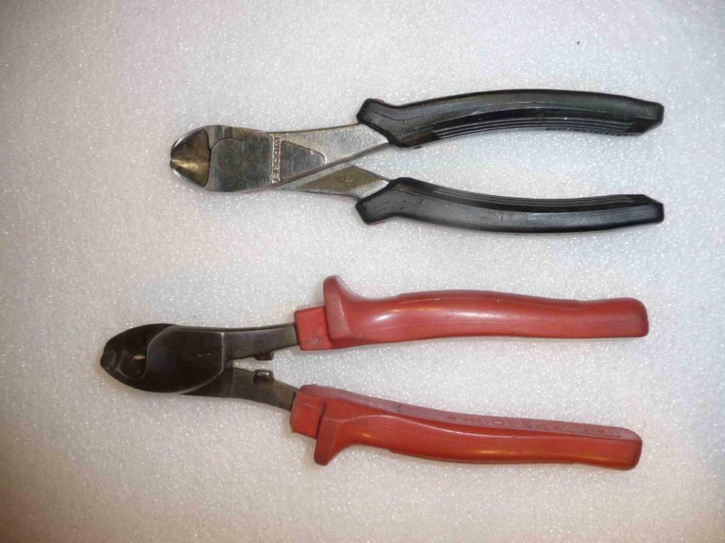 pince coupante BOST pour fil électrique - et P40 à batterie, Bricolage & Construction, Outillage | Outillage à main, Enlèvement ou Envoi