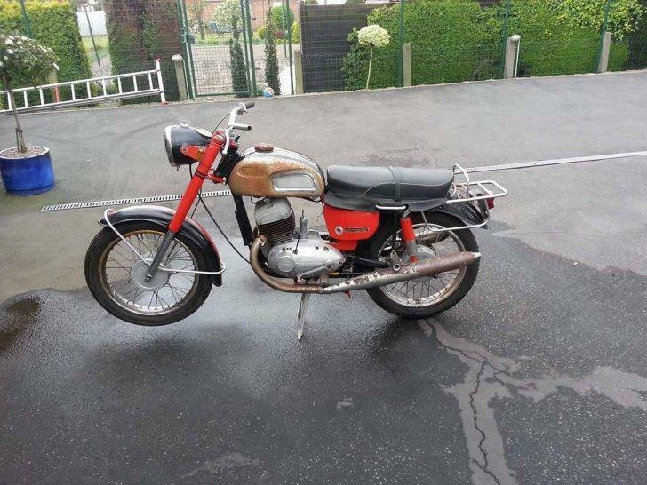 Gevraagd Jawa Californian 362 en 590, Ophalen, Gebruikt