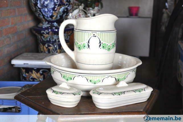 garniture de lavalos boch frère beige et fleur verte, Antiquités & Art, Enlèvement ou Envoi