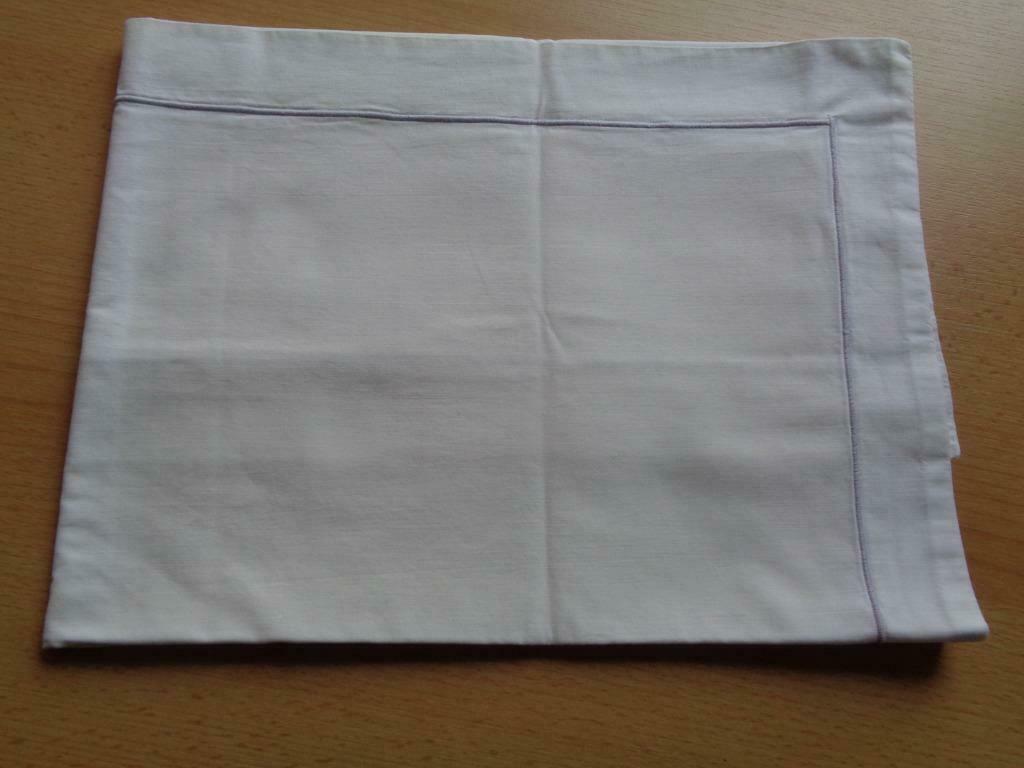 1 Taie blanche. Ancienne., Enlèvement ou Envoi, Utilisé