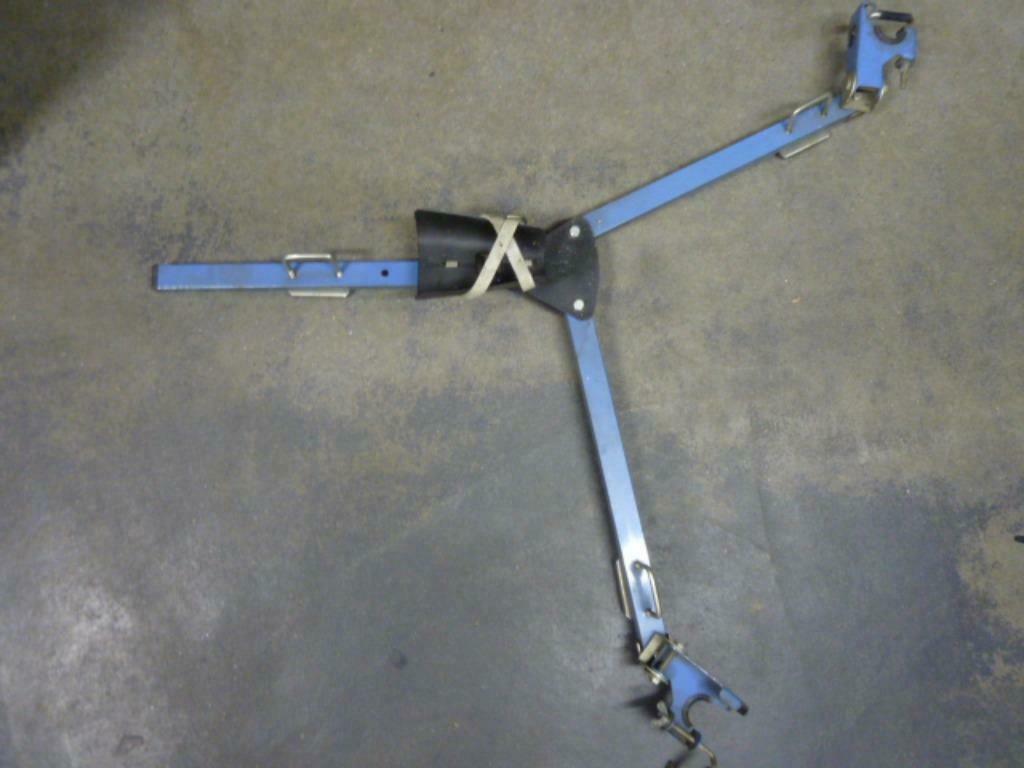 Porte-vélos 1 vélo pour toit de voiture à fixer sur barres d, Autos : Divers, Porte-vélos