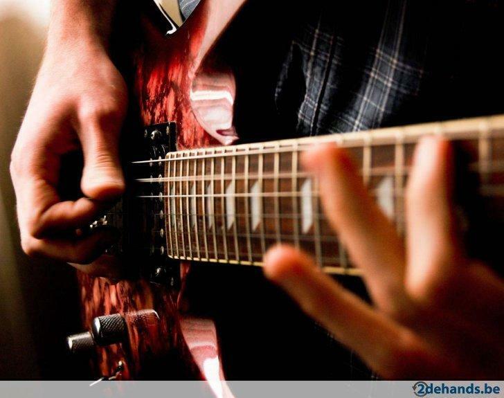 Gemotiveerde gitarist gezocht