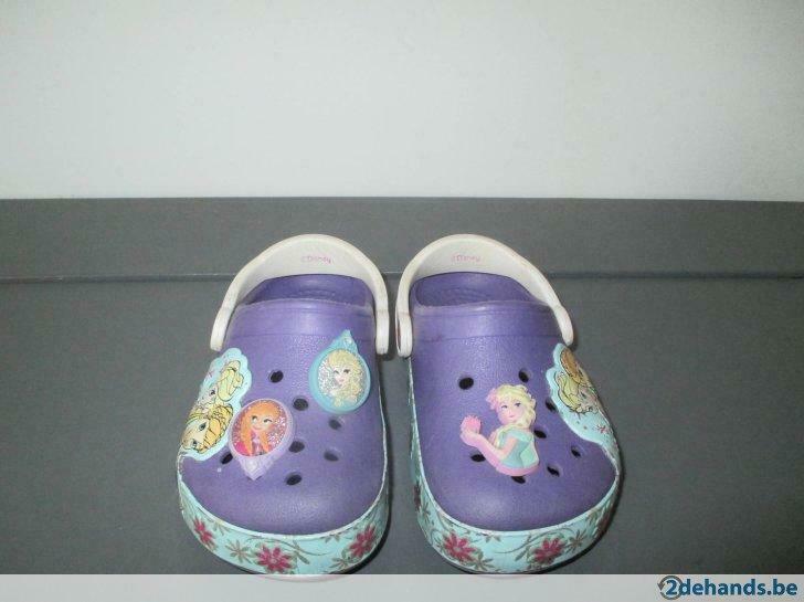 Crocs Frozen met 3 pins en lichtjes maat 7, Enfants & Bébés, Vêtements enfant | Chaussures & Chaussettes, Crocs, Enlèvement ou Envoi