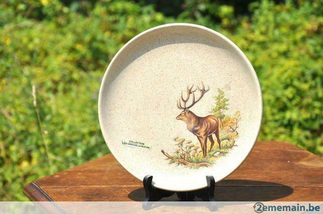 assiette murale decor cerf grès de la roche, Antiek en Kunst