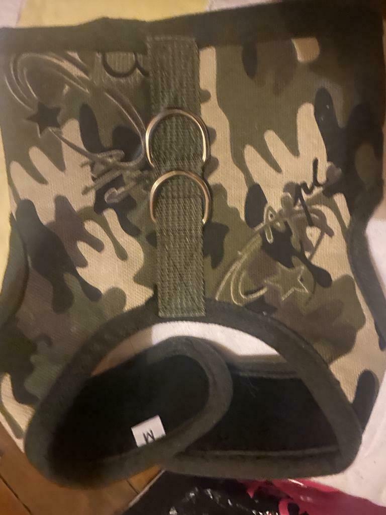 Harnais camouflage pour petit chien Taille M, Animaux & Accessoires, Accessoires pour chiens, Comme neuf