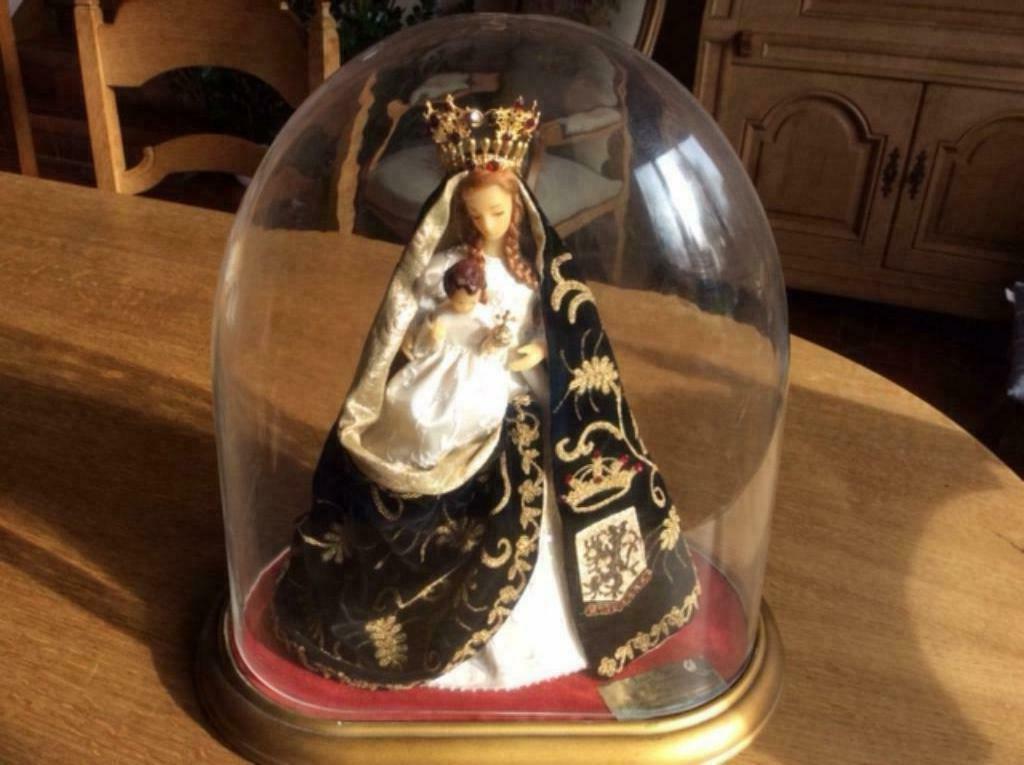 Antiek en kunst-Lieve vrouw van Vlaanderen XIII, Boeken, Kunst en Cultuur | Beeldend, Ophalen of Verzenden, Zo goed als nieuw