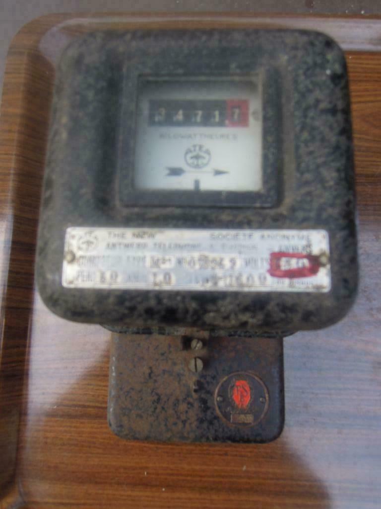 Atea compteur type M21/ 130 Volt electriciteitsmeter vintage, Auto-onderdelen, Dashboard en Schakelaars, Ophalen of Verzenden