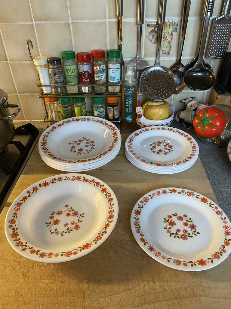 Lot de12 ancienne assiettes