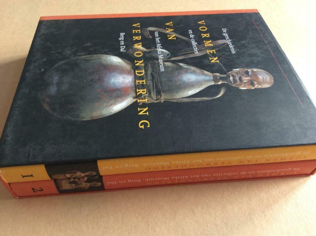 Vormen van verwondering (Afrika Museum Berg en Dal, 2002), Boeken, Ophalen of Verzenden