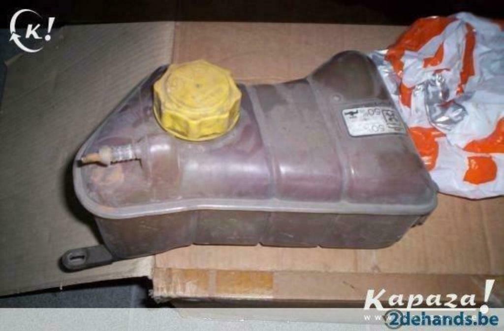 Ford Fiesta Mk3 koelvloeistofreservoir, Enlèvement ou Envoi, Utilisé, Ford