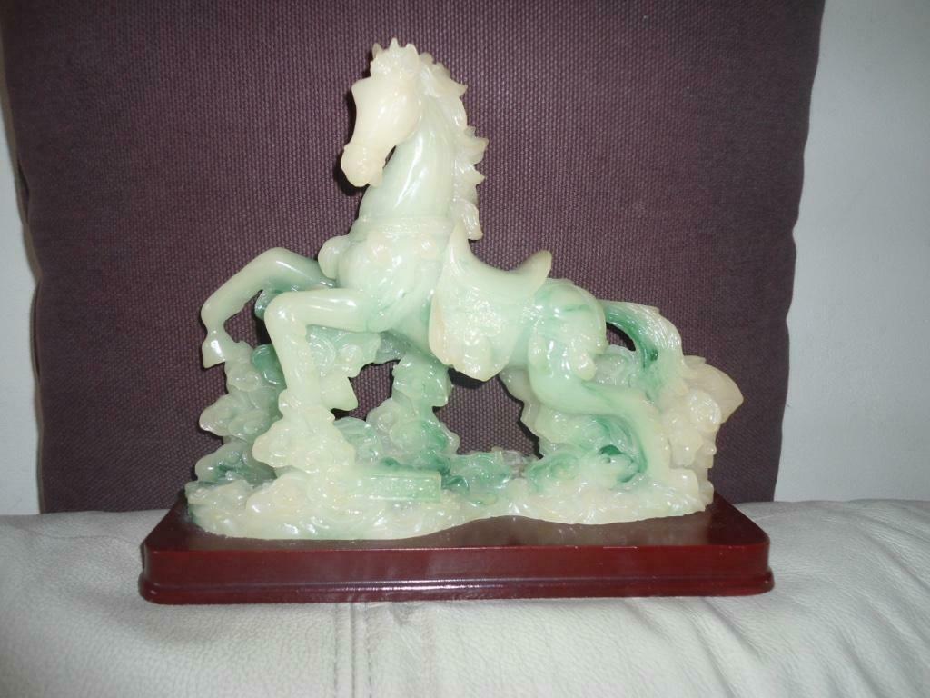 Magnifique Cheval cabré Résine comme neuf 23 CM., Enlèvement ou Envoi