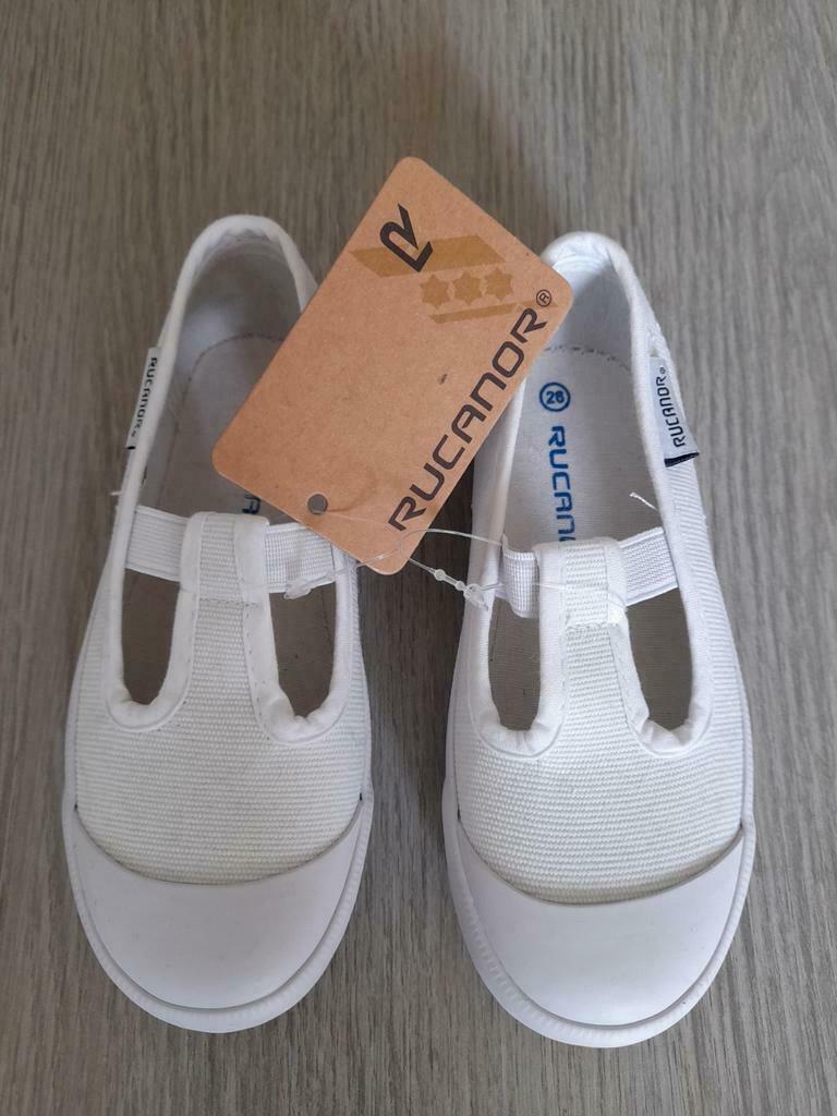 Witte kinder turnpantoffels Rucanor 26, Enlèvement ou Envoi, Neuf, Blanc, Chaussons de gymnastique
