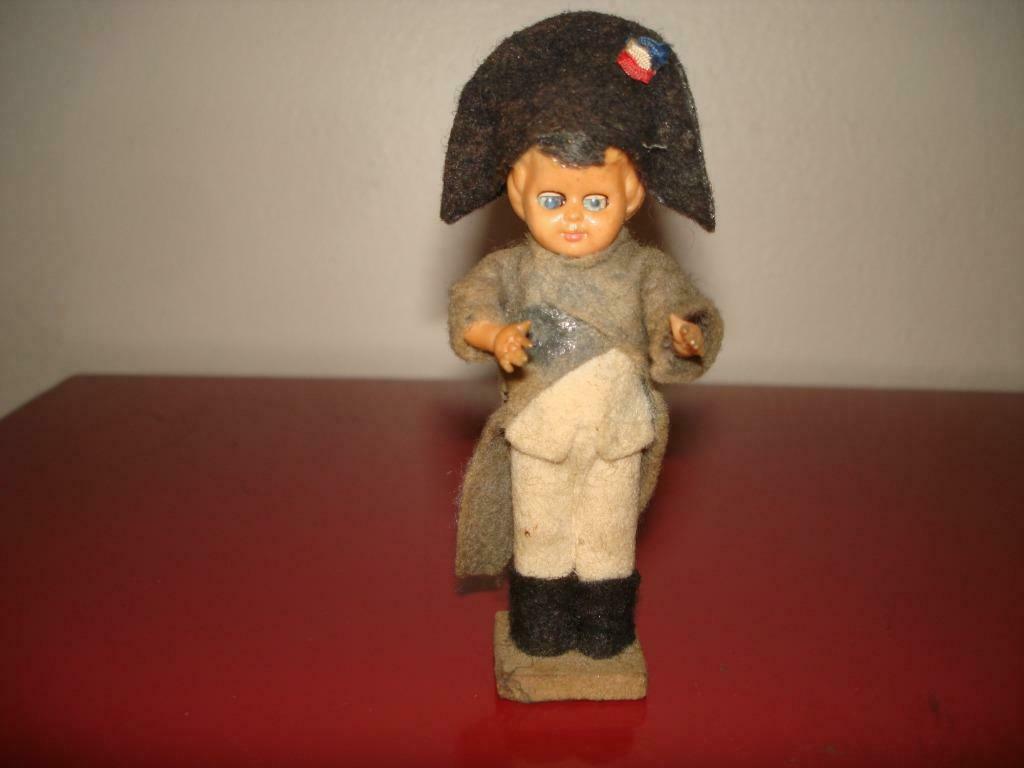 MINI POUPEE NAPOLEON VINTAGE, Antiquités & Art, Enlèvement ou Envoi