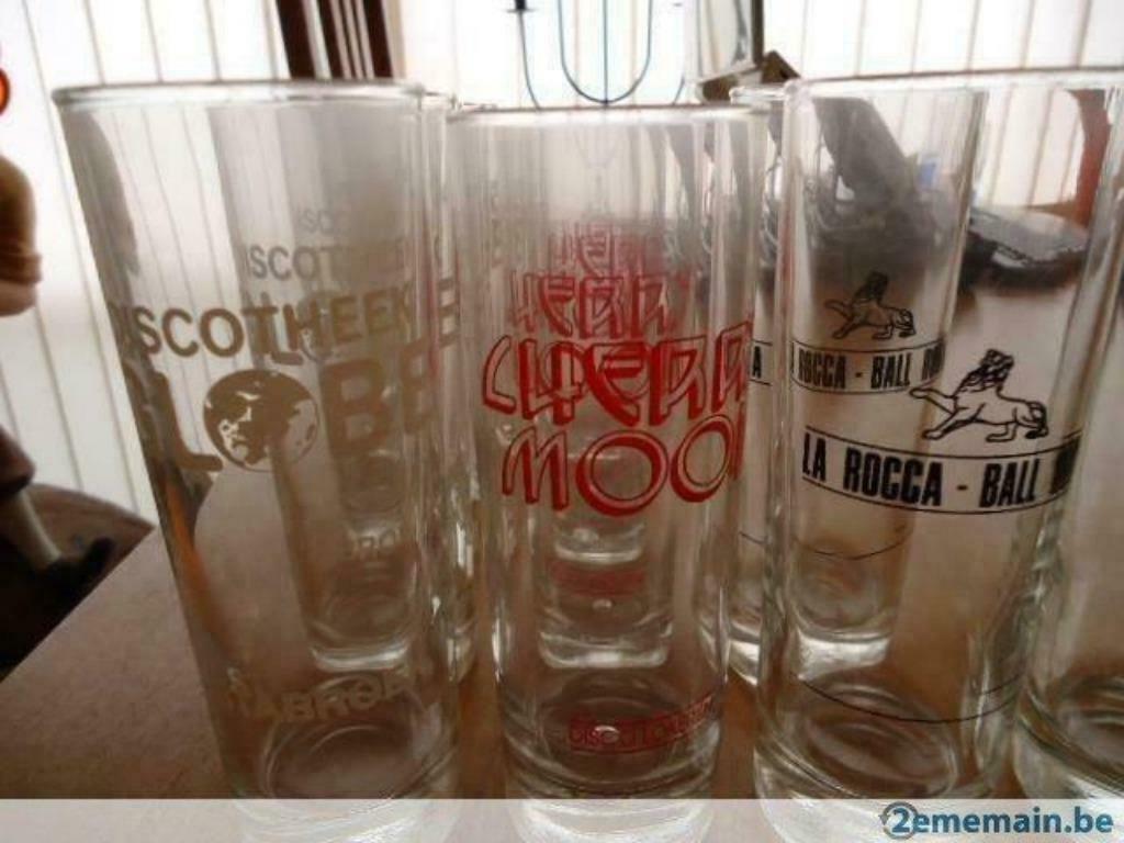 RECHERCHE verres de discothèques, Verzamelen, Verzenden, Gebruikt, Overige typen