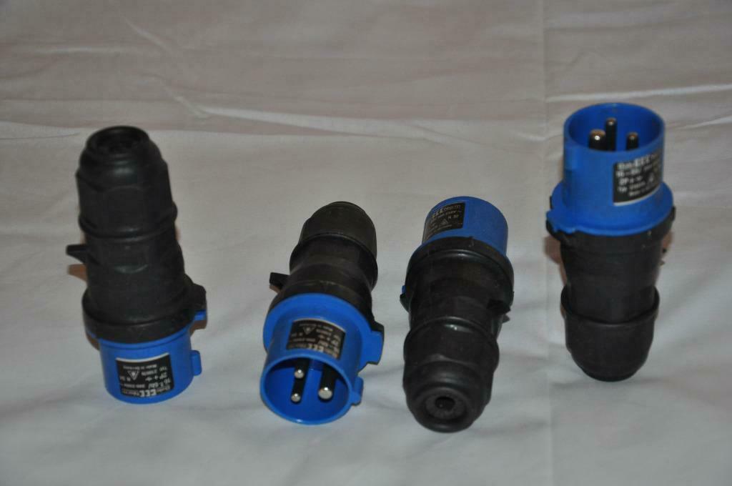 4 Fiches CEE 16A, Bricolage & Construction, Enlèvement, Comme neuf, Prise de courant