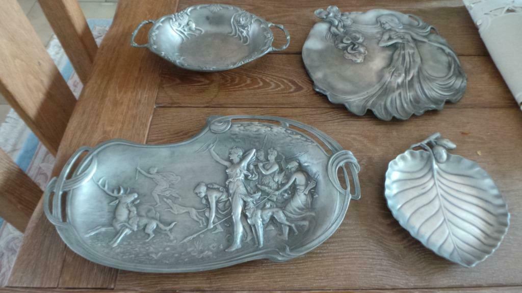 TINNEN voorwerpen, Art-Deco schaal en Patrijspoort klok., Antiek en Kunst, Curiosa en Brocante, Ophalen