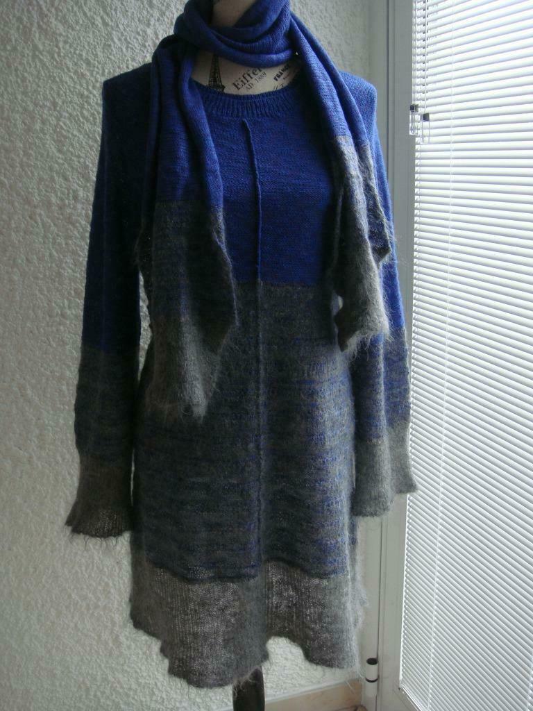 Pull tunique avec écharpe"Caroline biss"T. 40, Caroline Biss, Ophalen of Verzenden, Gedragen, Blauw