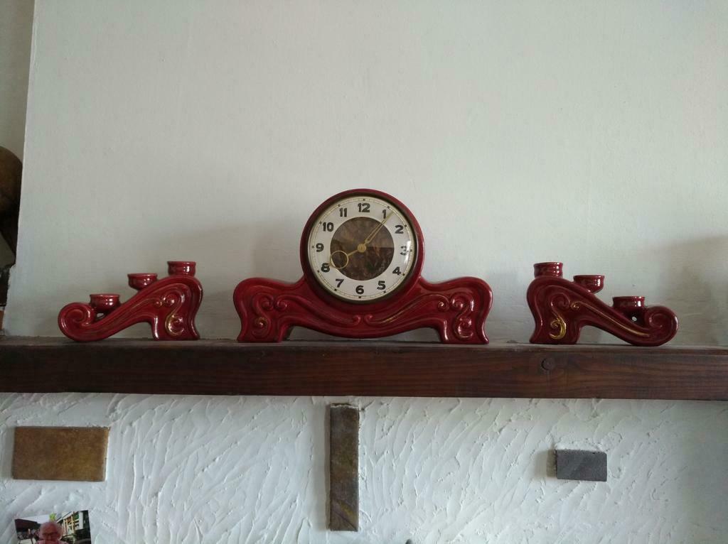 Garniture de cheminée rubis liseré or en parfait état, Enlèvement ou Envoi