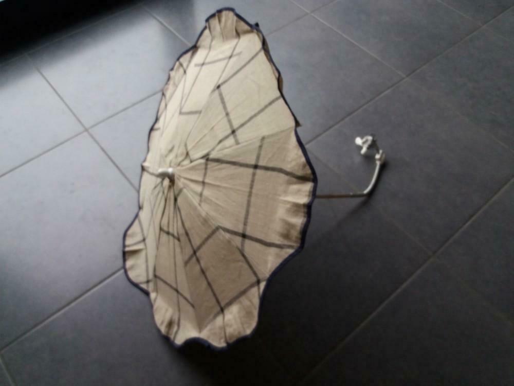 zomer paraplu om aan buggy te maken, Ophalen, Zo goed als nieuw