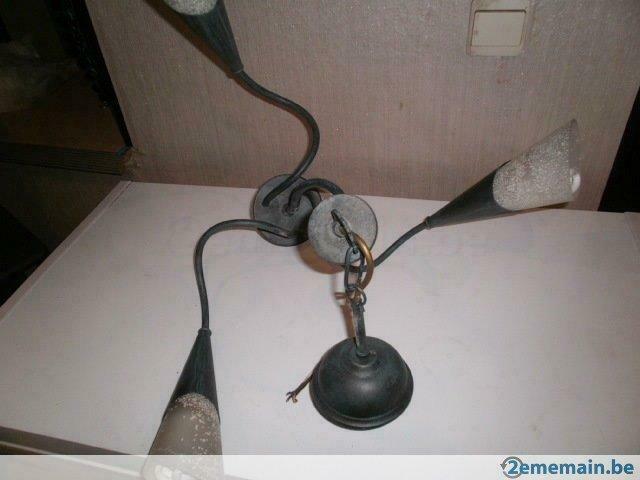 plusieurs lustres  "massive", Utilisé, Verre