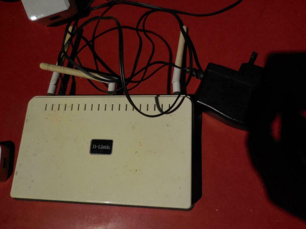 Wireless N Gigabit Router D-link (Model: DIR-655), Computers en Software, Ophalen of Verzenden