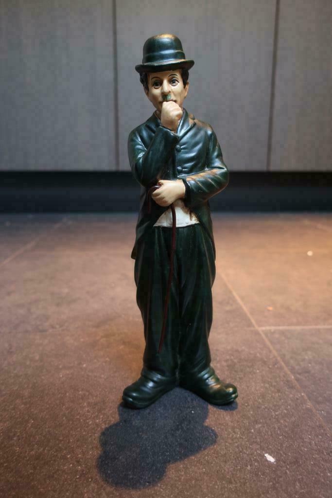 Beeldje Charlie Chaplin, Ophalen, Gebruikt