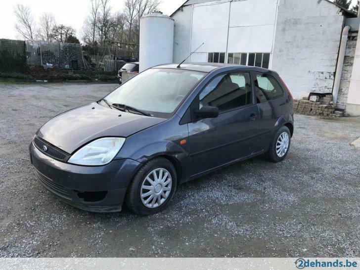 Ford Fiesta 1.25i 16v Ambiente, Auto's, Ford, Lederen bekleding, 1242 cc, 161 g/km, Bedrijf