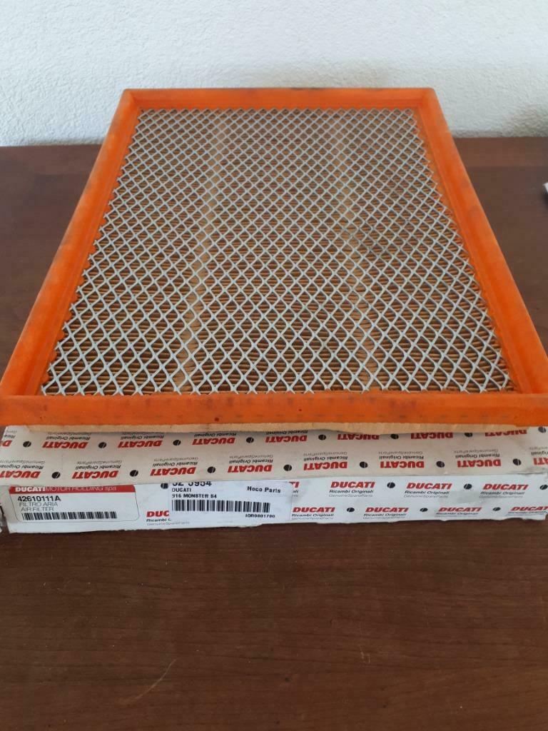 42610111A Ducati air filter 916 ,Monster S4, Enlèvement ou Envoi, Utilisé