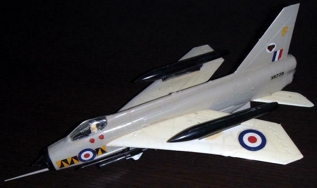 Maquette de BAC. Lightning F Mk.6 Matchbox PK-114 1/72 1976, Enlèvement ou Envoi, Utilisé, 1:50 à 1:144