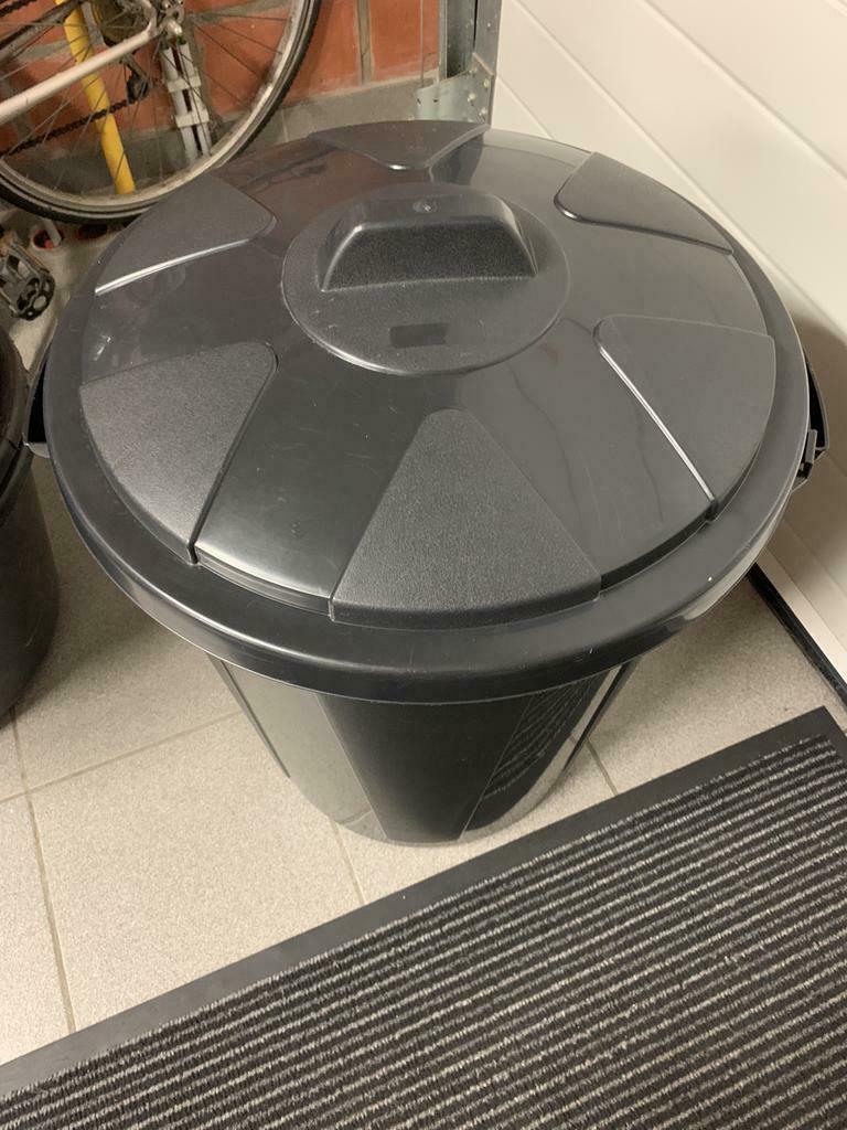 Ton voor compost of vuilzakken nieuw, Ophalen of Verzenden, Zo goed als nieuw