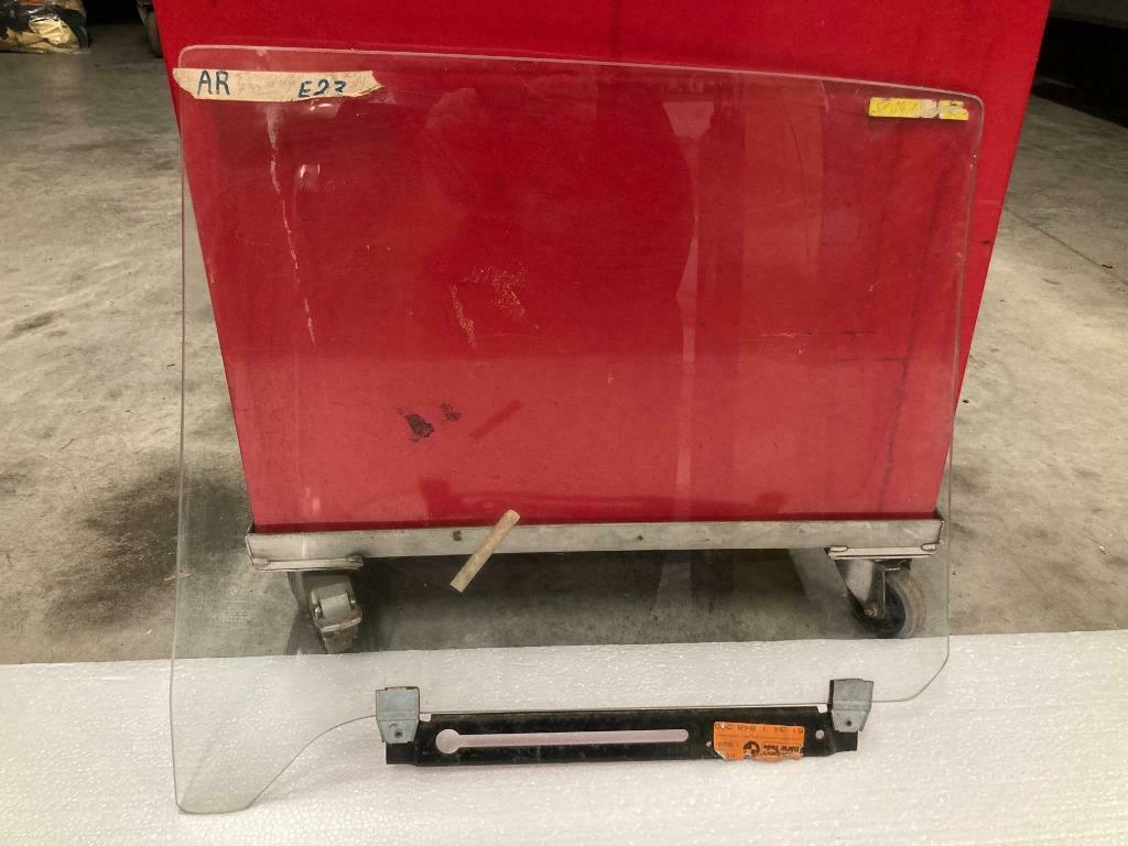 BMW Alpina E23 - ruit deur achter rechts - helder - NIEUW, Auto-onderdelen, Ruiten en Toebehoren, BMW, Oldtimer onderdelen, Nieuw