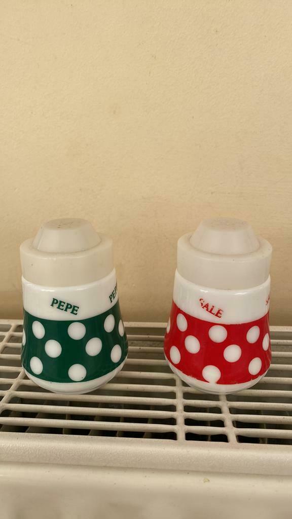 Paar oude zoutpeperpotten, Verzamelen