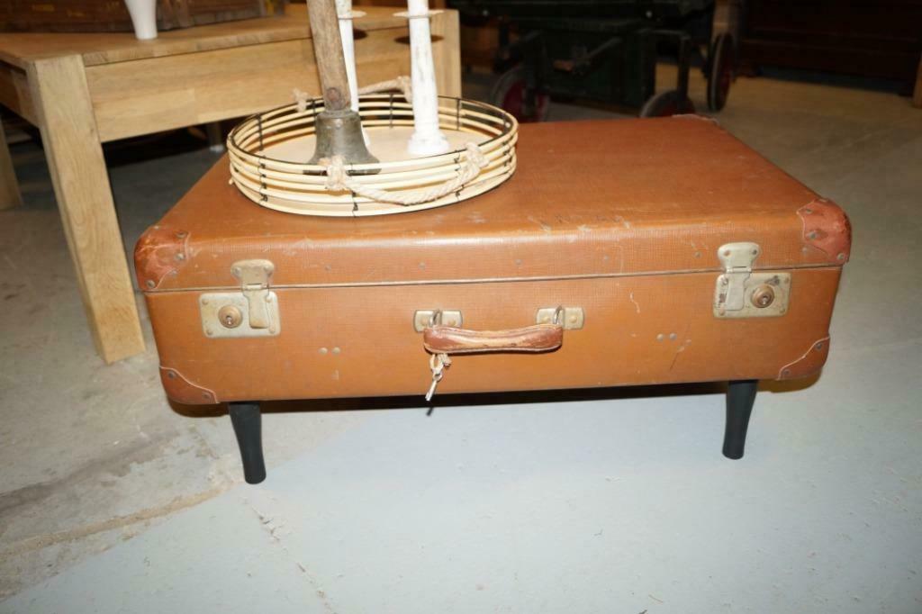 belle valise de voyage ancienne/table basse 75 x 47 H 47, Enlèvement ou Envoi, Utilisé