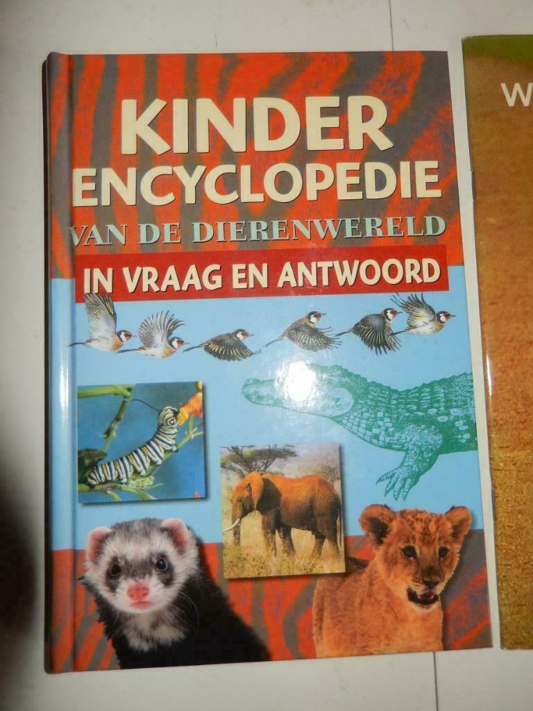 "KinderENCYCLOPEDIE v/d DIERENWERELD" in vraag en antwoord, Boeken, Encyclopedieën, Zo goed als nieuw, Dieren, Ophalen of Verzenden