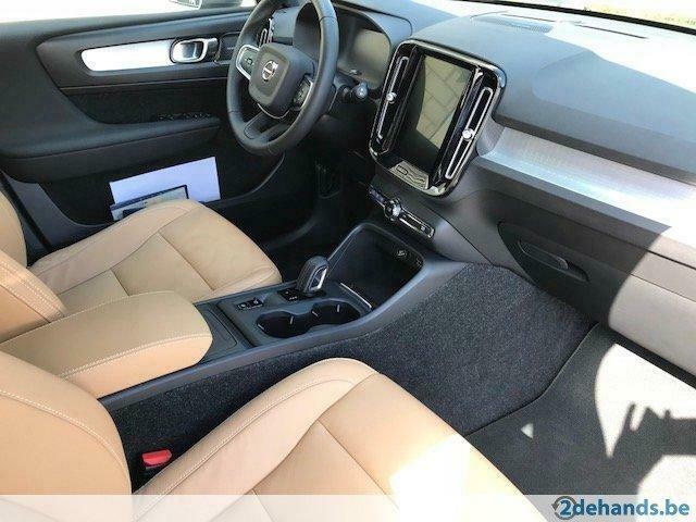 Volvo XC40 T5 2.0 benzine AWD Momentum 8/2018 grijs, Auto's, Volvo, Automaat, 1969 cc, 164 g/km, Bedrijf